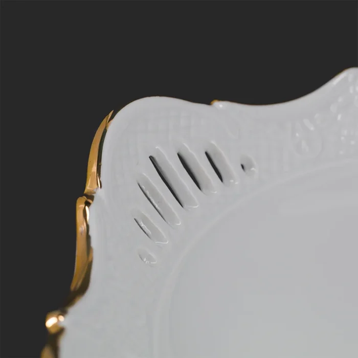 نمای نزدیک شکلات خوری مقصود